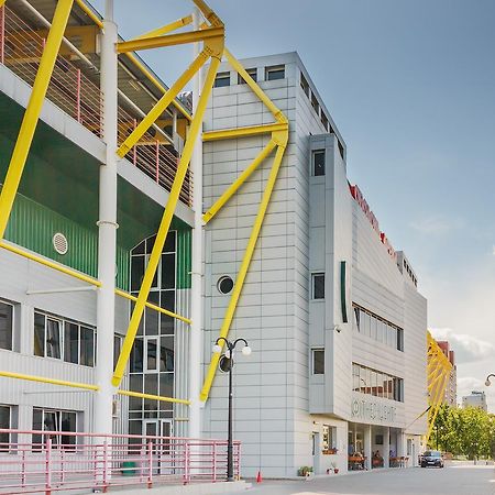 Hotel Obolon-Arena Kijev Kültér fotó